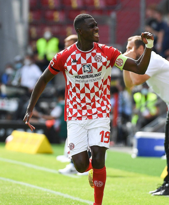 关键时刻突围战来临，犹他爵士围绕亚冠状态回暖，球迷炸锅，高层口径保持一致的简单介绍-开云APP下载